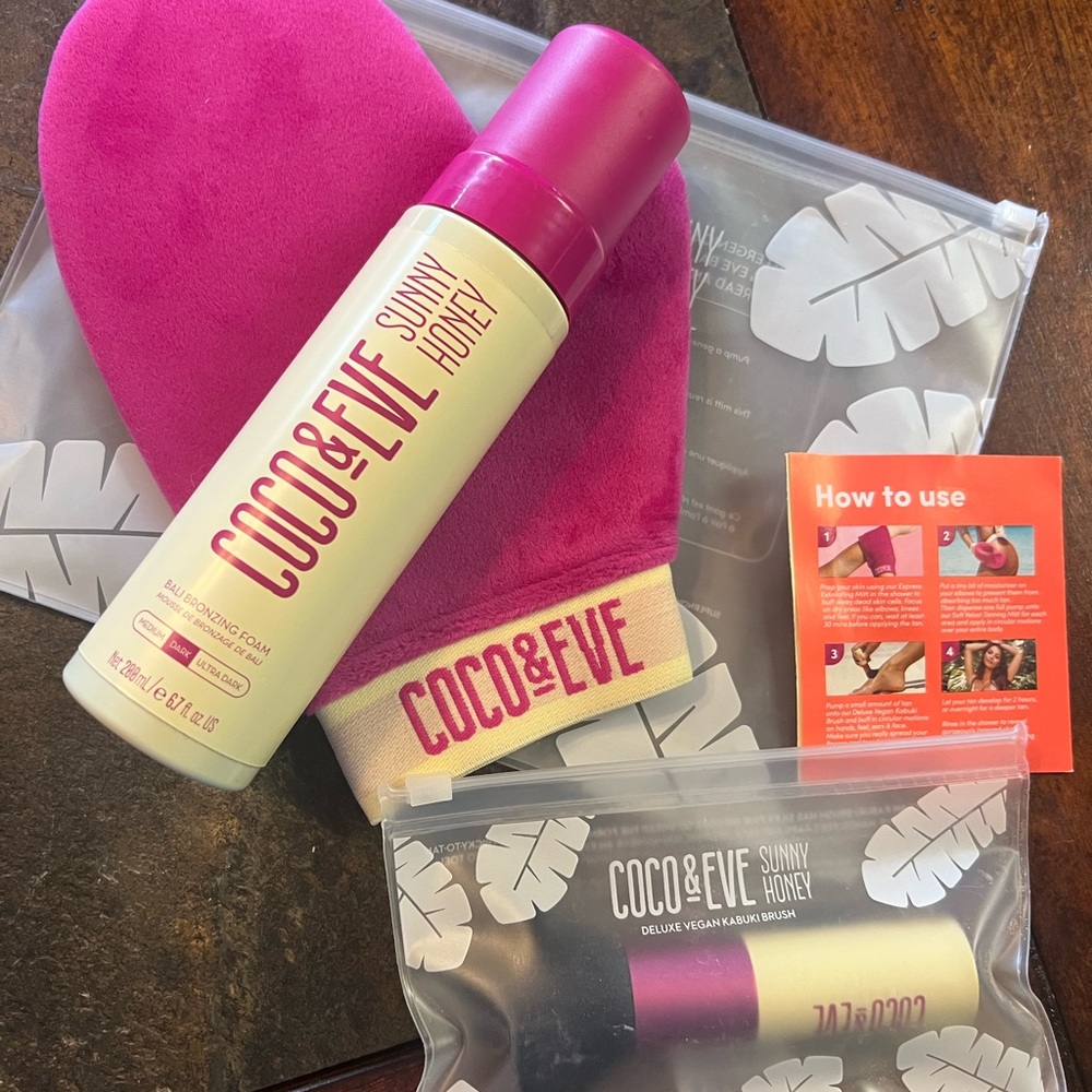Coco & Eve Sunny Honey Tanning Foam with Pink Mitt